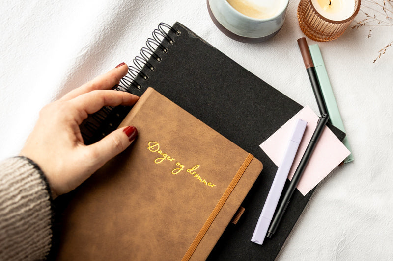 Udatert planlegger - Dager og drømmer