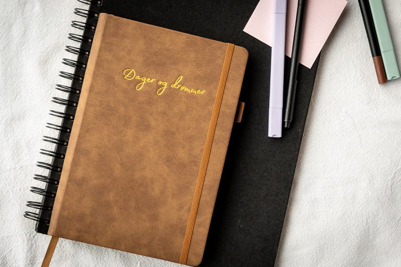 Udatert planlegger - Dager og drømmer